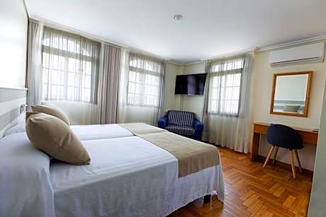 Double or Twin Room with Sea View