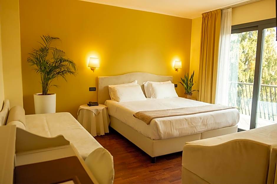 Admiral Hotel Villa Erme