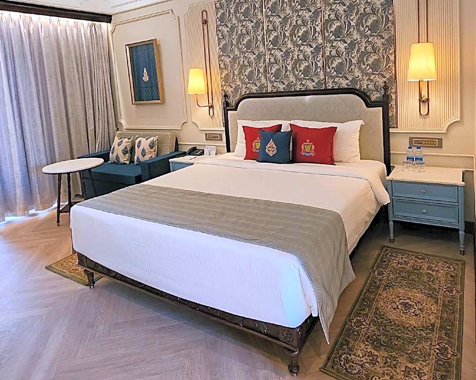 Noor Us Sabah Palace