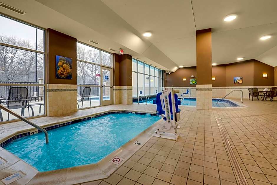 Drury Inn & Suites Charlotte Arrowood