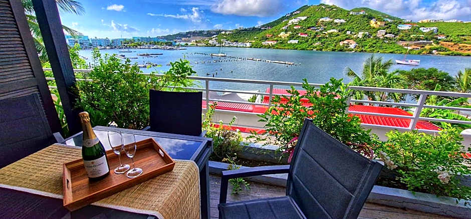 Les Balcons d'Oyster Pond