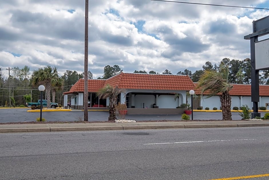 Ramada by Wyndham Walterboro