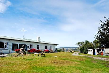 Surat Bay Lodge by the Sea/Backpackers Hostel