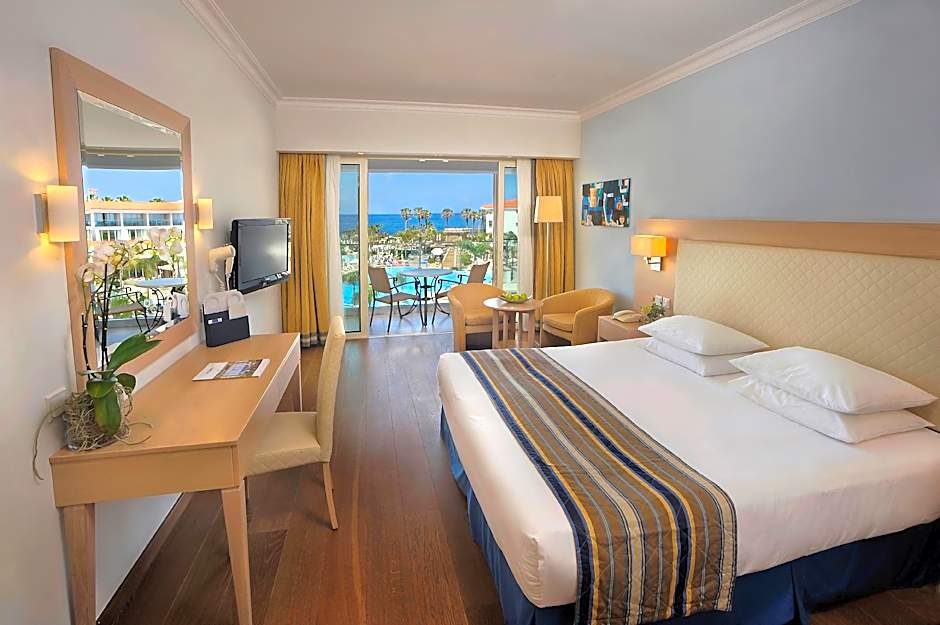 Photo 1 of 7 of Deluxe Sea View Room
