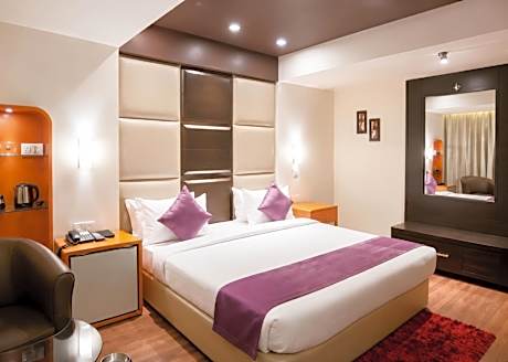 Goroomgo Effective Bollywood Hotels Bhubaneswar