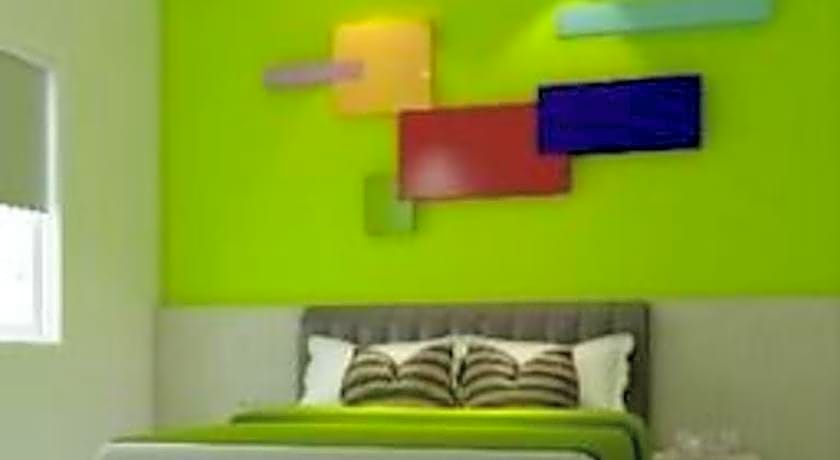 Zoom Dharmahusada Hotel