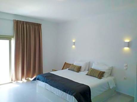 Exclusive Suite with Private Hot tub