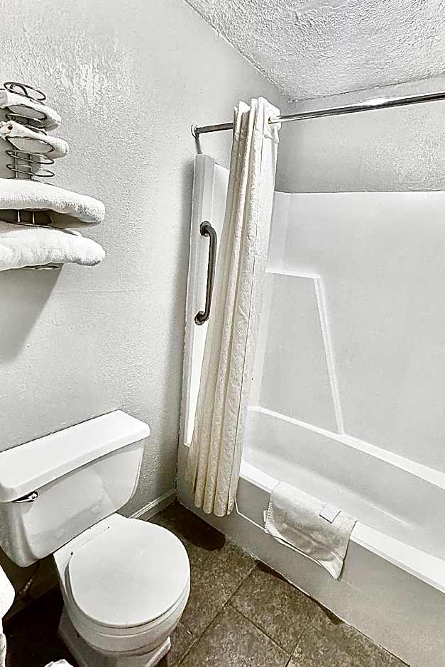 Volunteer Inn at Church Hill