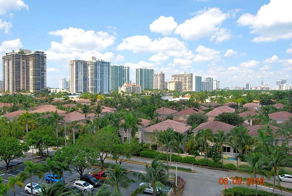 Ocean Reserve Piso 7 STR-310