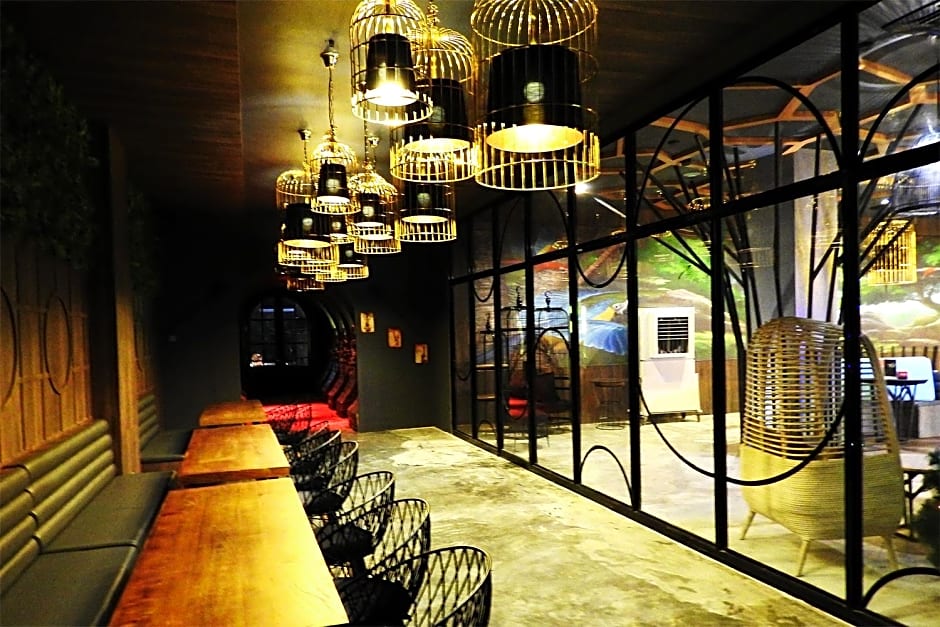 Crown Vista Batam Hotel