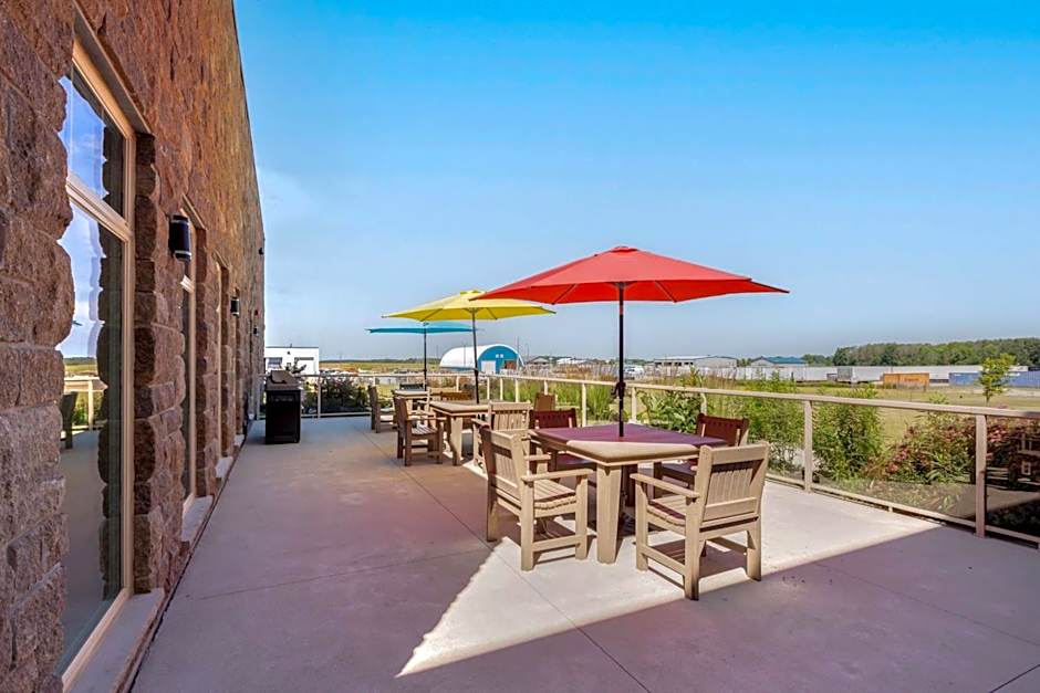 Best Western Plus Walkerton East Ridge Hotel