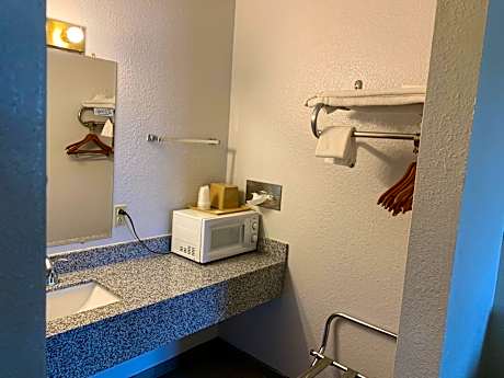 Double Room with Two Double Beds - Smoking