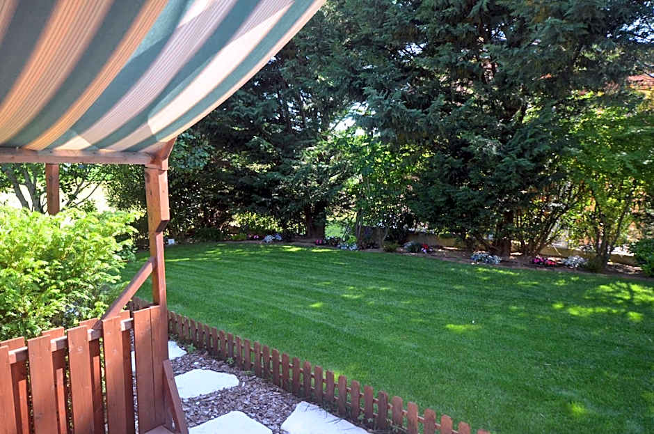 Asso Bed & Breakfast