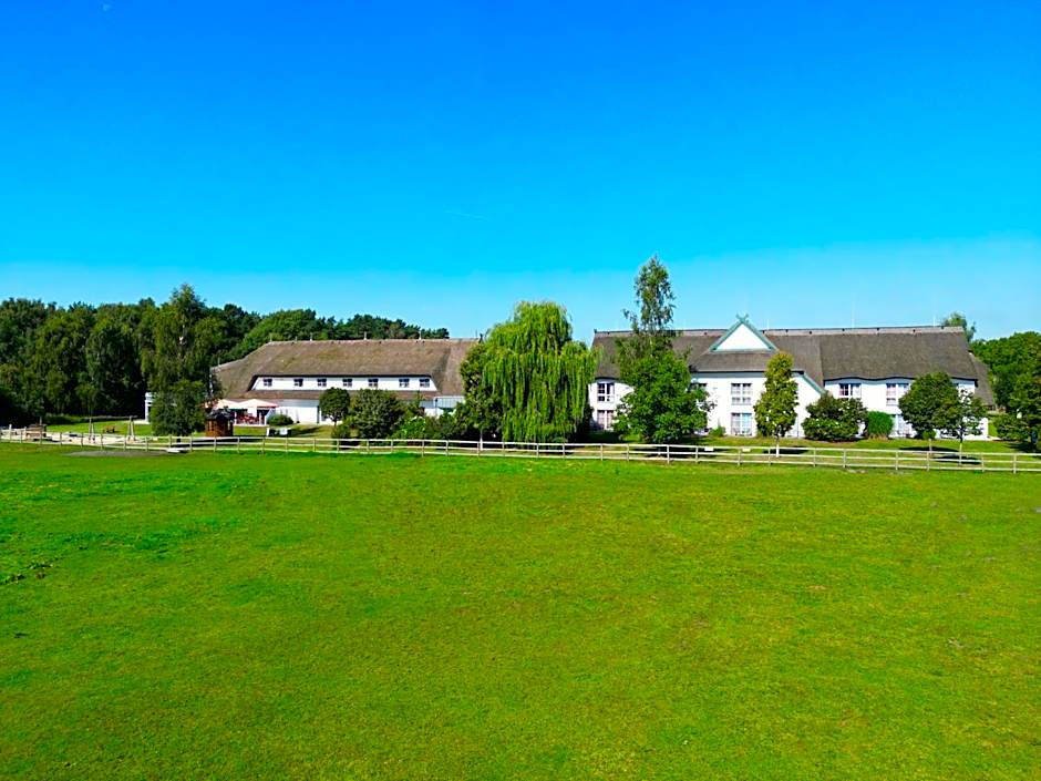 Friesenhof Hotel-Restaurant-Reitanlage