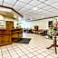 Econo Lodge Inn & Suites Norton - Wise South