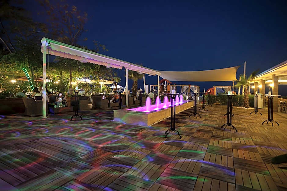 Xperia Saray Beach Hotel