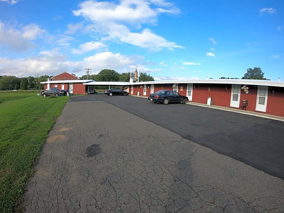 Copper Lantern Motor Lodge