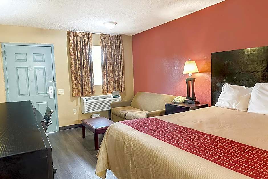 Garden Inn & Suites