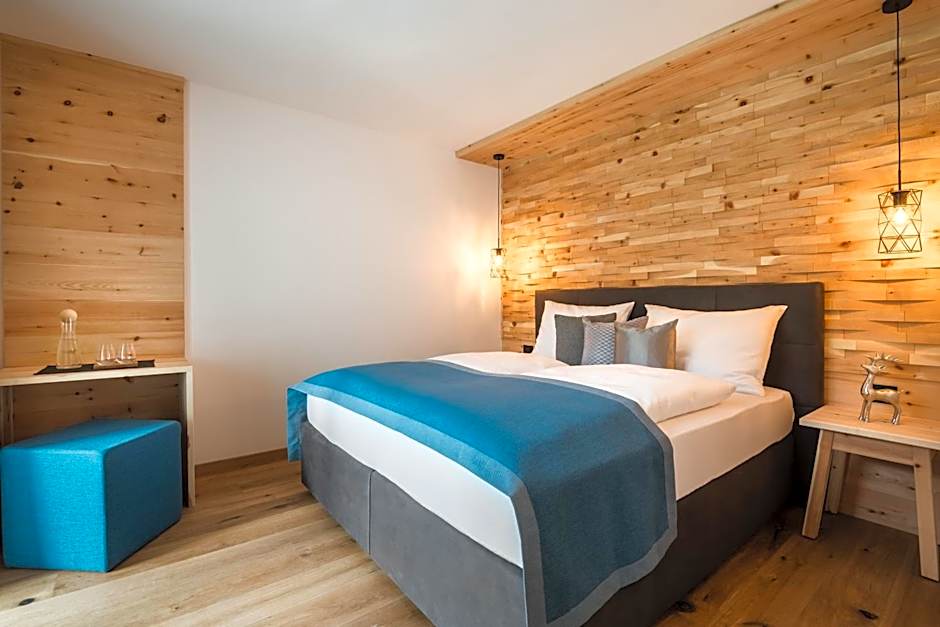 Les Dolomites Mountain Lodges