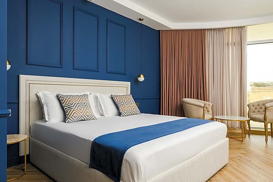 XVI Suites - Adults Only