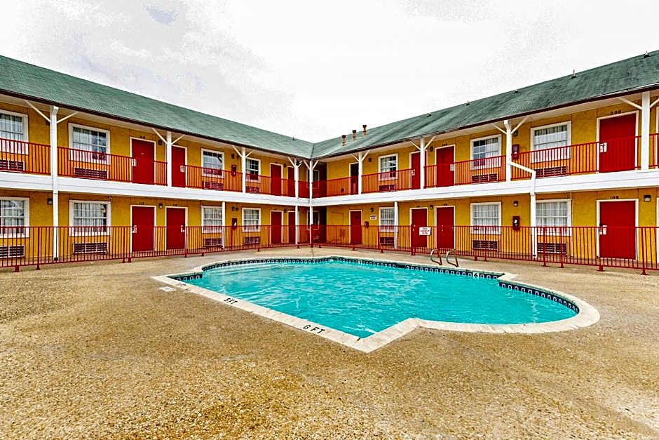 OYO Hotel San Antonio Lackland near Seaworld