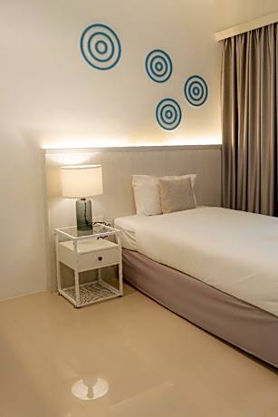Premier Single Room - Non-Smoking