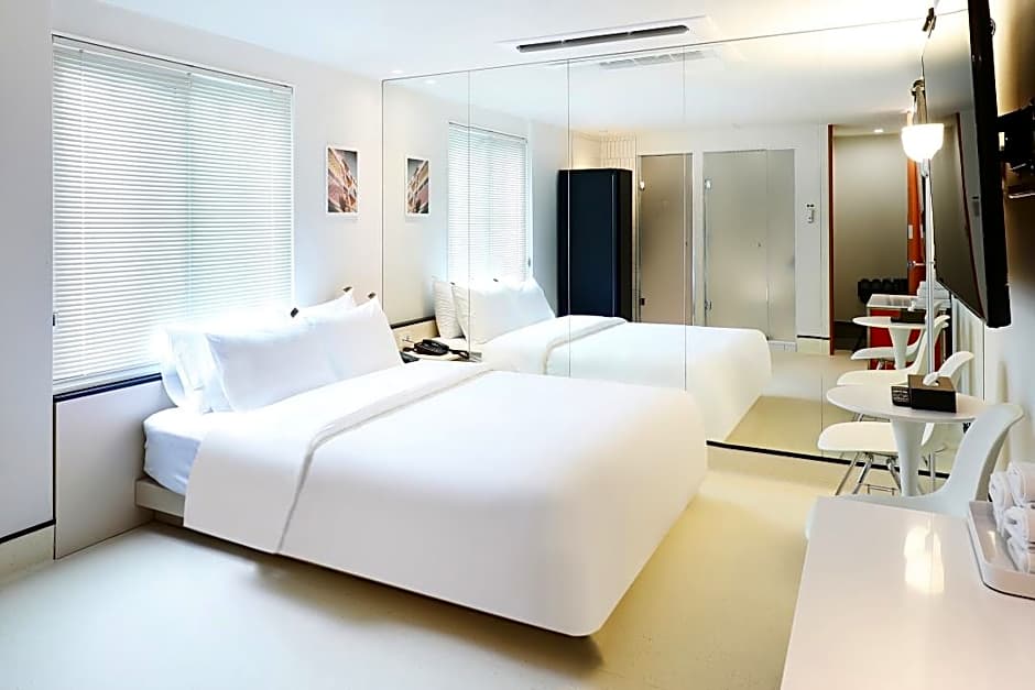 Hotel RUGO in Junghwasan-dong, Jeonju