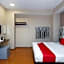 Super OYO 977 Hong Kong Suites