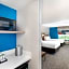 Holiday Inn Express & Suites Columbus at Northlake By IHG