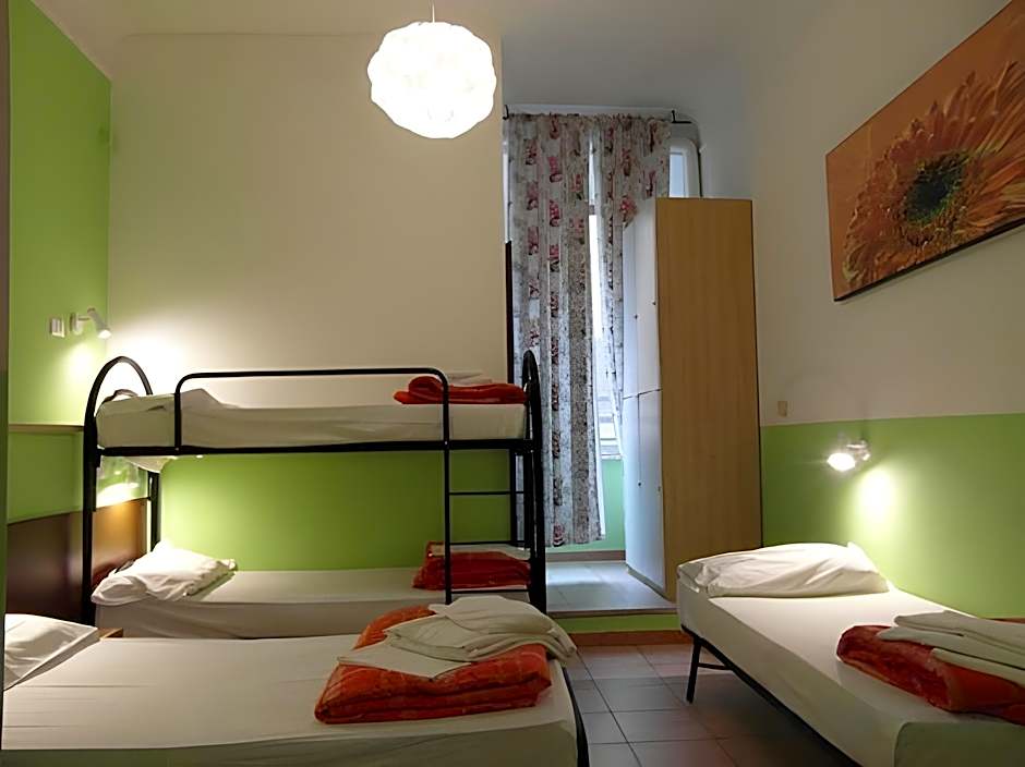 Freedom Traveller Hostel