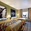 Super 8 by Wyndham Lees Summit