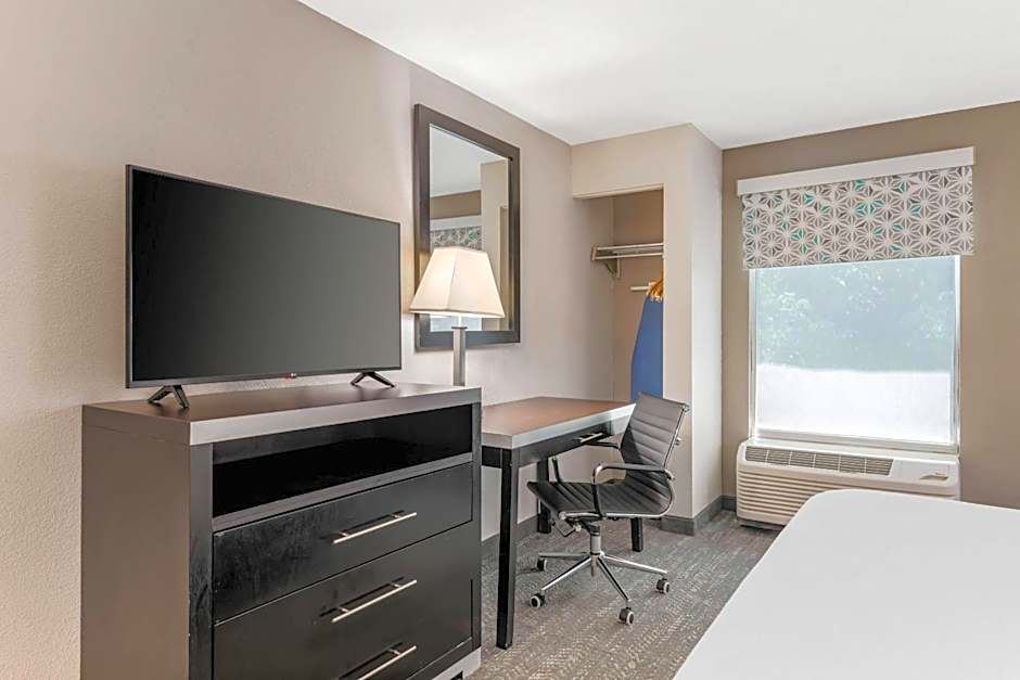 Quality Inn & Suites Union City - Atlanta South
