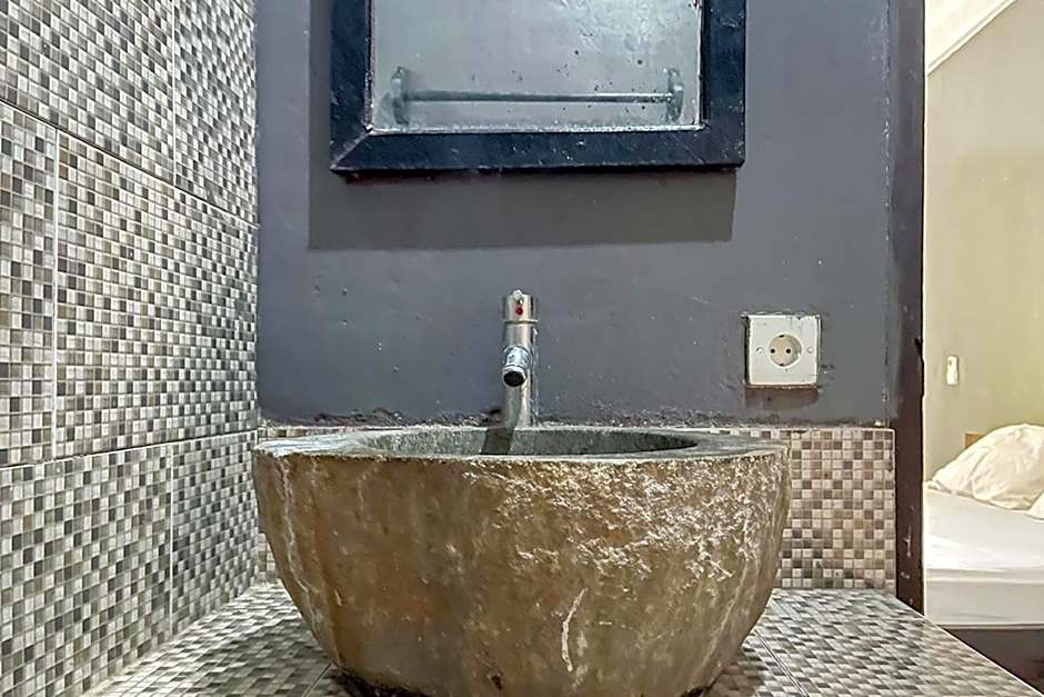 711 Gili Trawangan Mitra RedDoorz