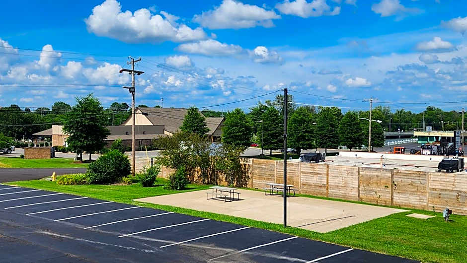 Drakes Creek Inn - formerly The Relax Inn