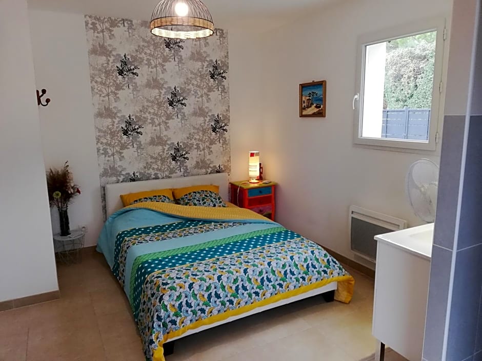 Chambre hôtes jacuzzi climatiseur provence