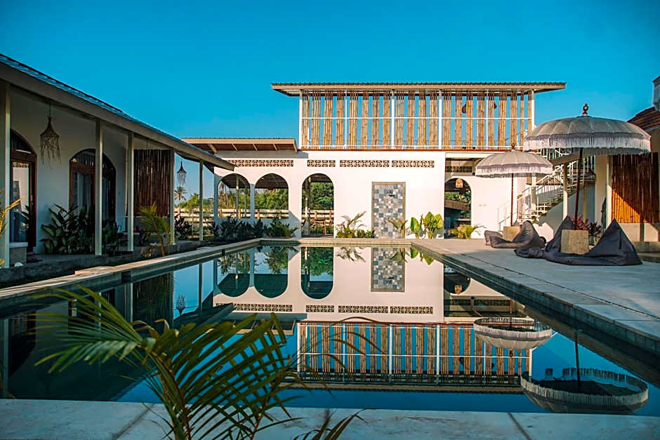 Suku Lifestyle Hotel & Villas