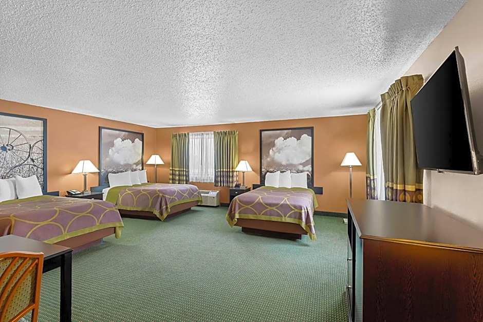 Super 8 by Wyndham Jefferson