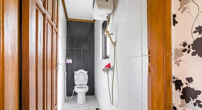 RedDoorz Plus @ Purwodadi