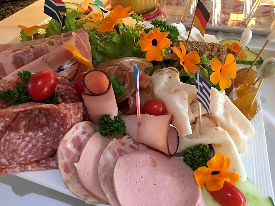 Farr Out Guest House