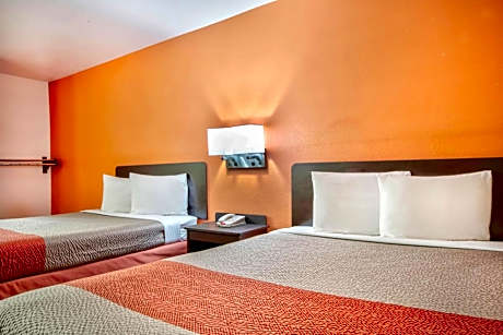 Queen Room with Two Queen Beds - Disability Access