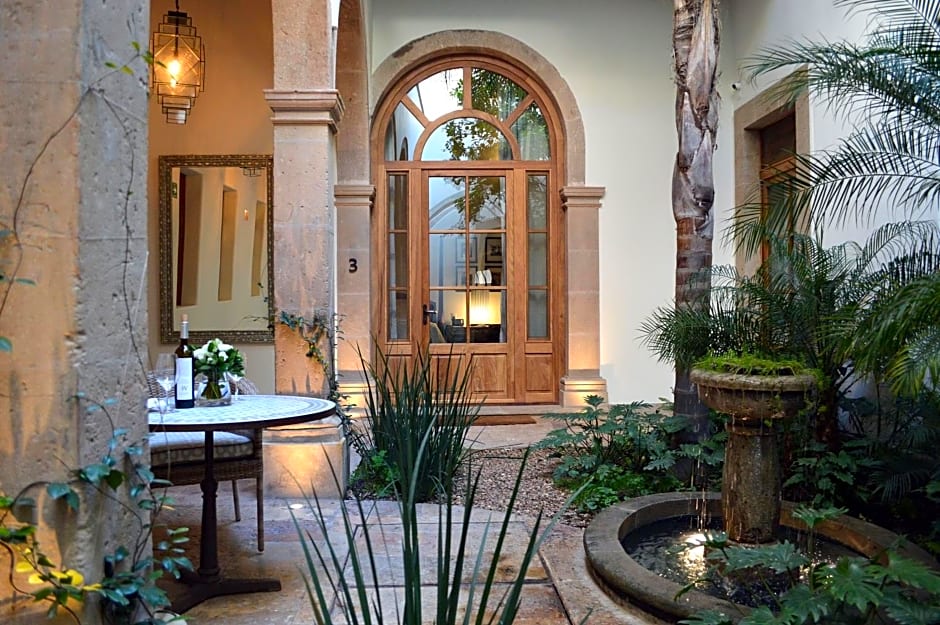 HOTEL CASA BLANCA 7