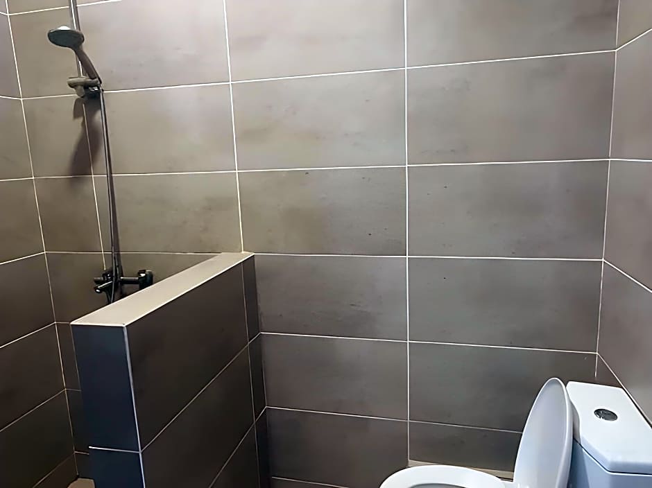 H Benjamin Residence