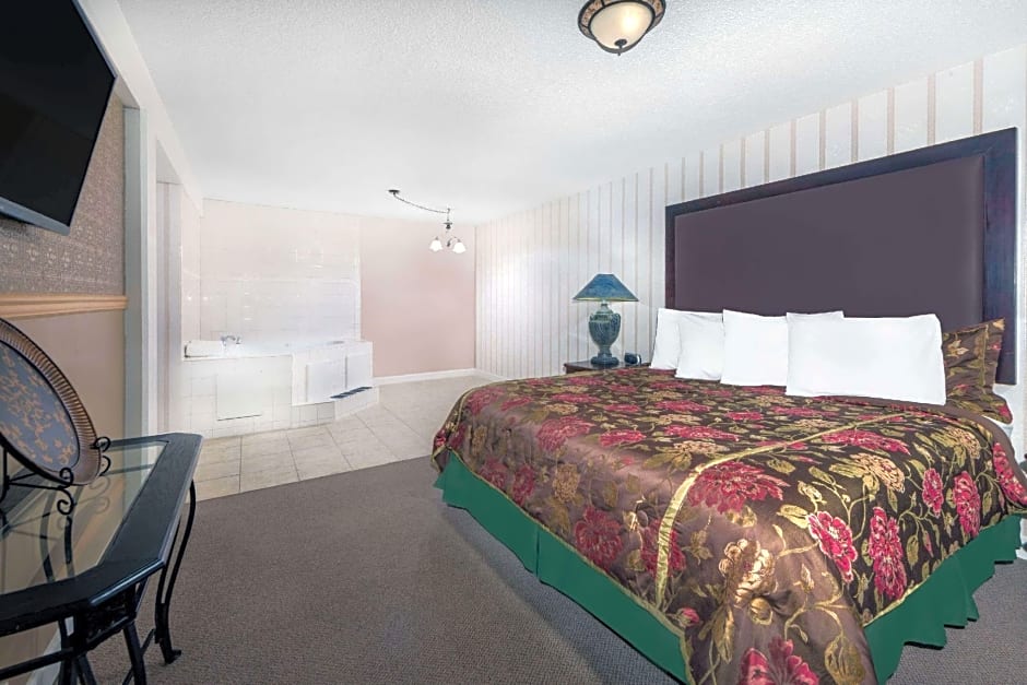 Howard Johnson Burlington – Burlington, IA