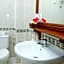 Coconut Grove Regency Hotel