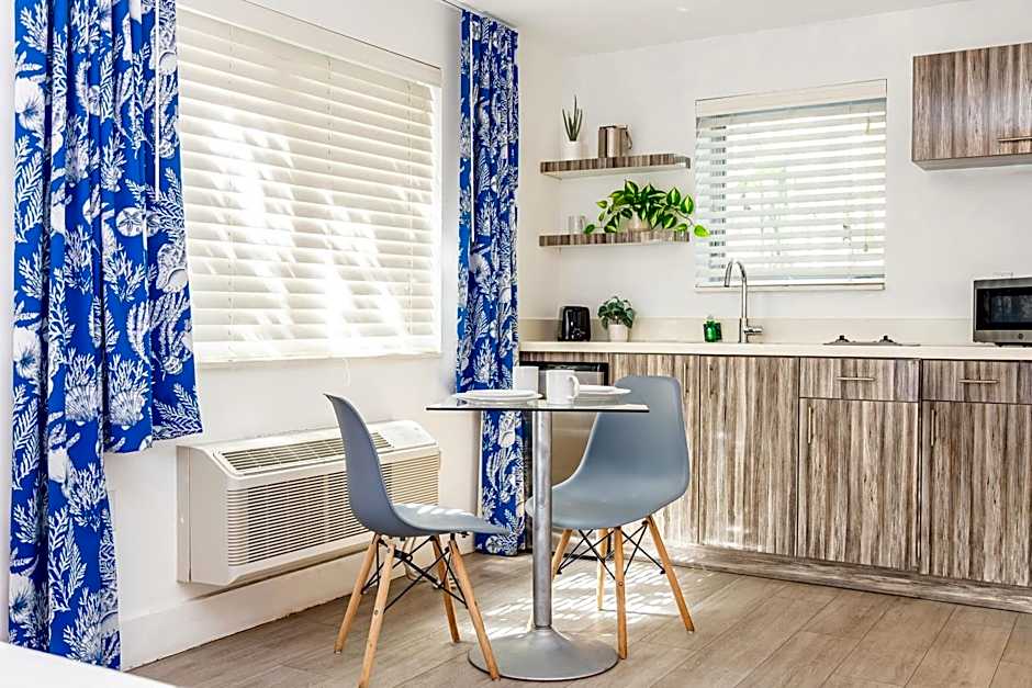 Beachside All Suites Hotel