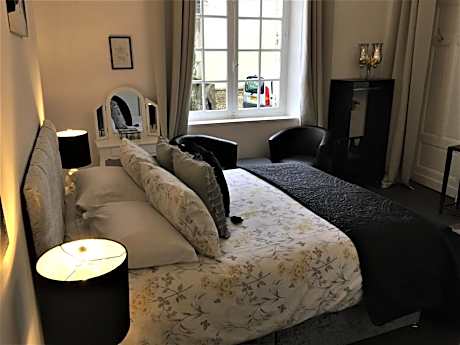 Deluxe Double Room with Shower