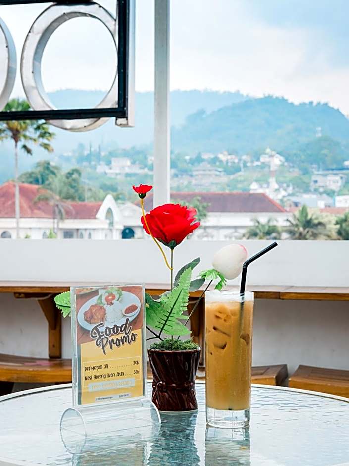 Three Eight Front One Boutique Batu Malang