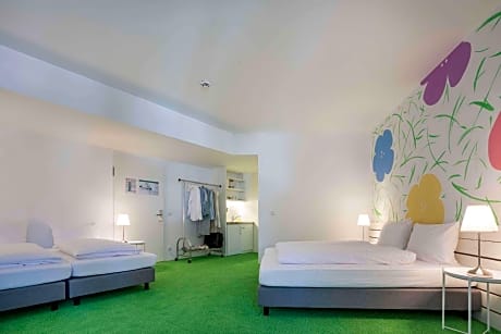 Quadruple Room with Bathroom