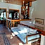 Siroco's Rooms And Studios