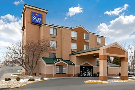 Sleep Inn near I-80 and I-94